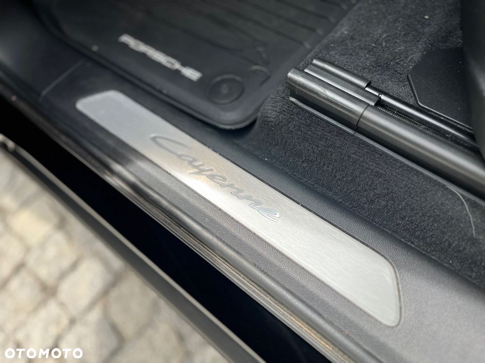 Porsche Cayenne E-Hybrid - 17
