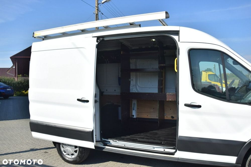 Ford Transit - 27