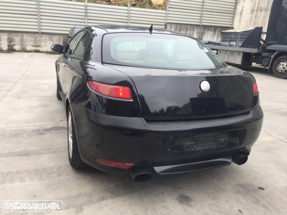 Alfa Romeu Gt 1.9 multijet 150 cv de 2005 para pças - 5