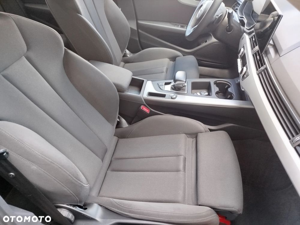 Audi A4 Limousine 35 TFSI mHEV Advanced S tronic - 15