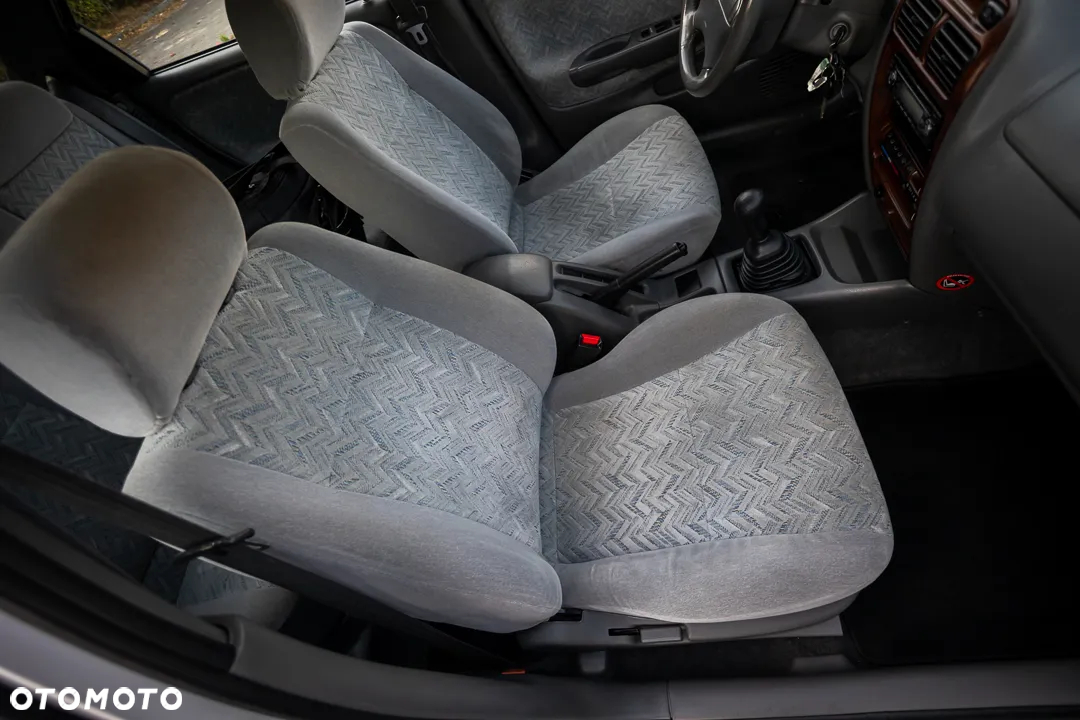 Suzuki Baleno 1.6 GLX - 20