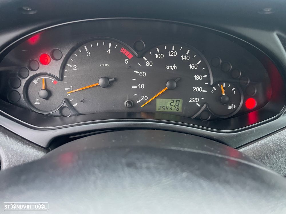 Ford Focus 1.8 TDCi Ghia - 12