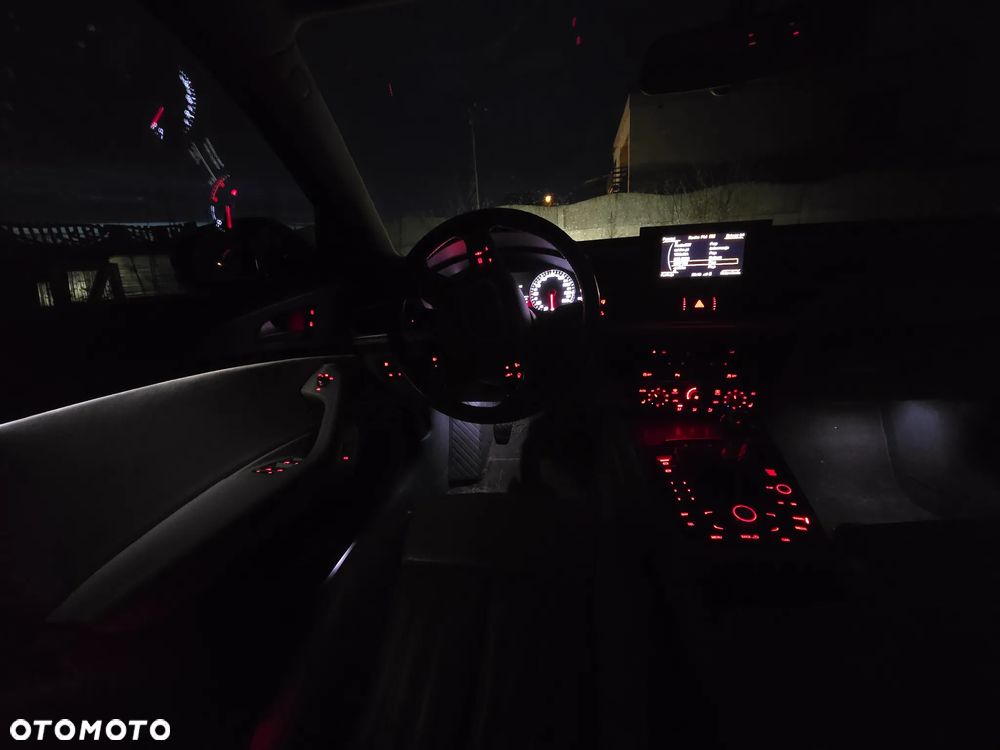 Audi A6 Avant 2.0 TDI DPF - 16