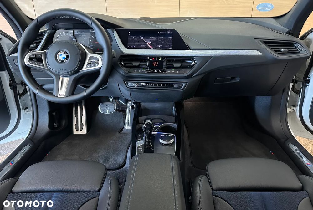 BMW Seria 1 118i M Sport - 15