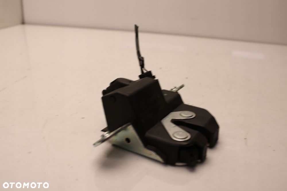 opel corsa e 14r- zamek klapy bagażnika tył tylny 13481535 - 3