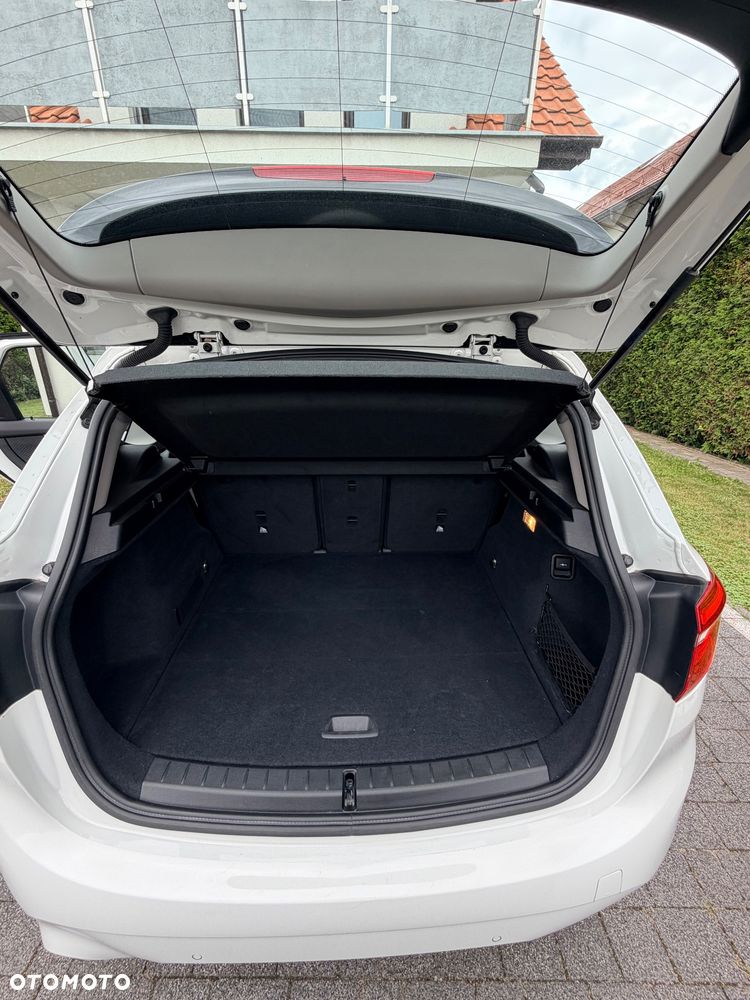 BMW Seria 2 218i GPF - 16