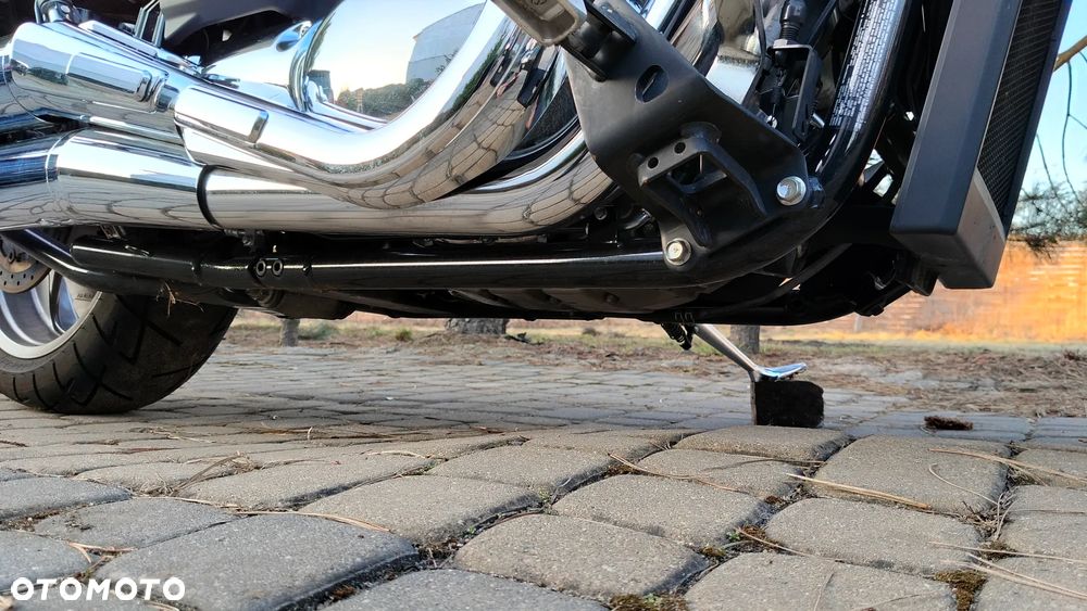 Suzuki Boulevard - 16