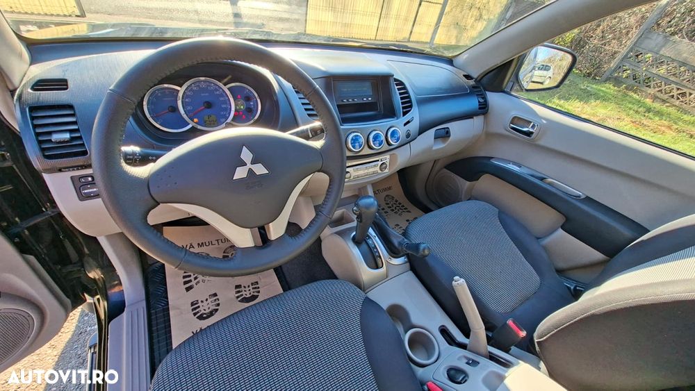 Mitsubishi L200 Pick Up 4x4 Autm. Intense Double Cab - 11