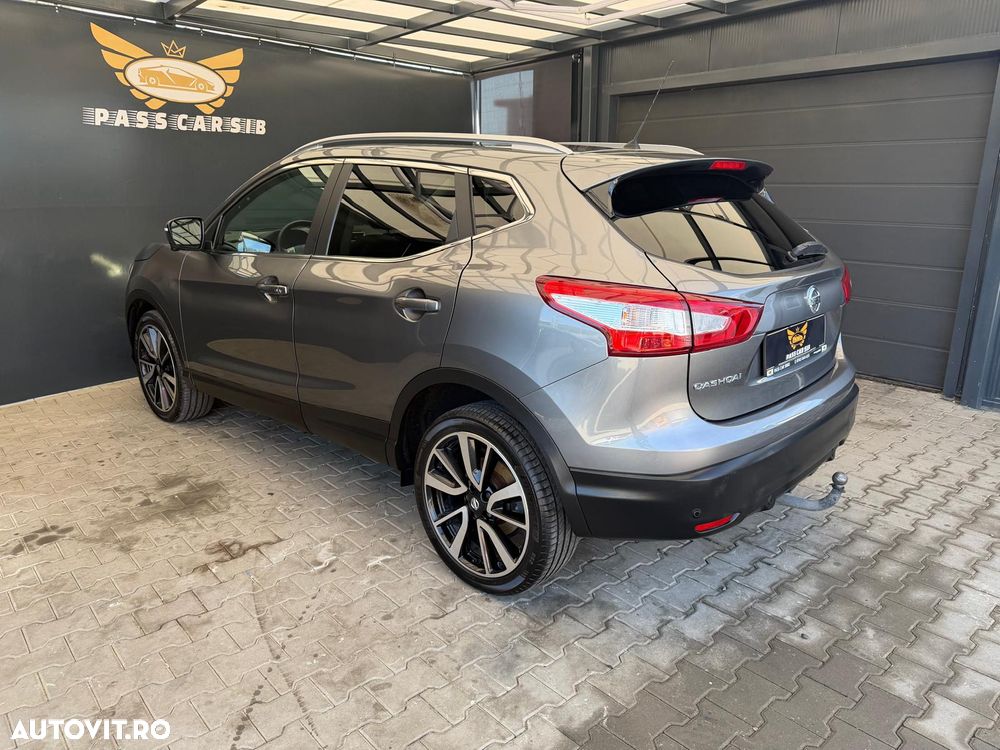 Nissan Qashqai 1.6 DCI Xtronic TEKNA+ - 10