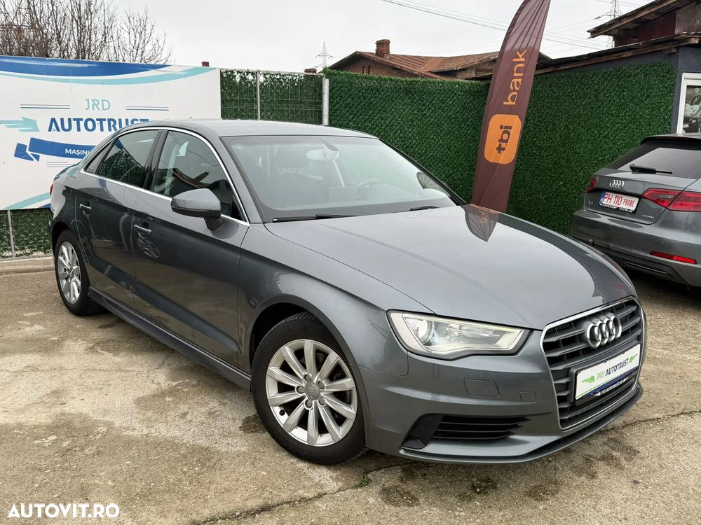Audi A3 Sportback 1.6 TDI clean Attraction - 2