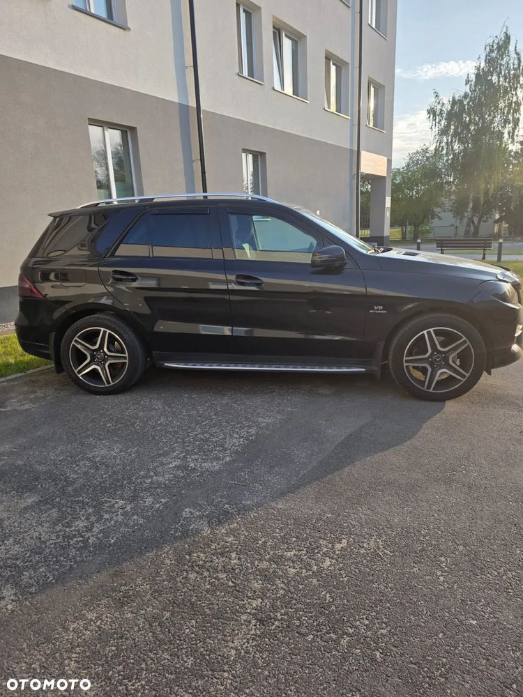 Mercedes-Benz ML - 4
