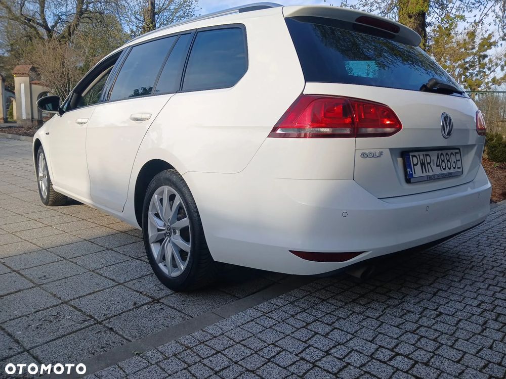Volkswagen Golf 1.6 TDI BlueMotion Technology Lounge - 25