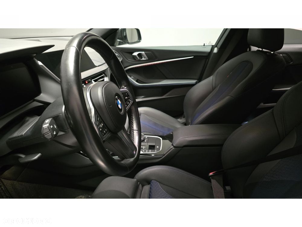 BMW Seria 2 218i M Sport - 30
