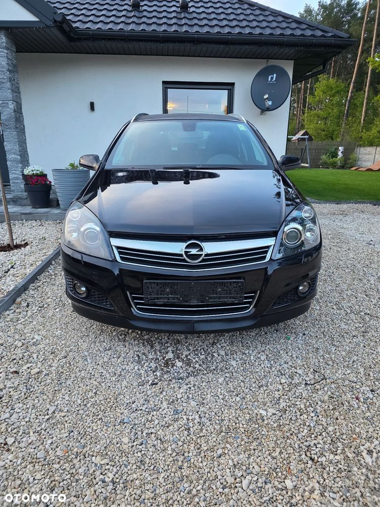 Opel Astra 1.8 Innovation 110 Jahre - 11