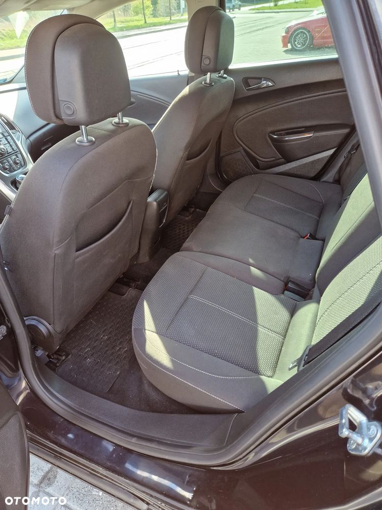 Opel Astra 1.7 CDTI - 11