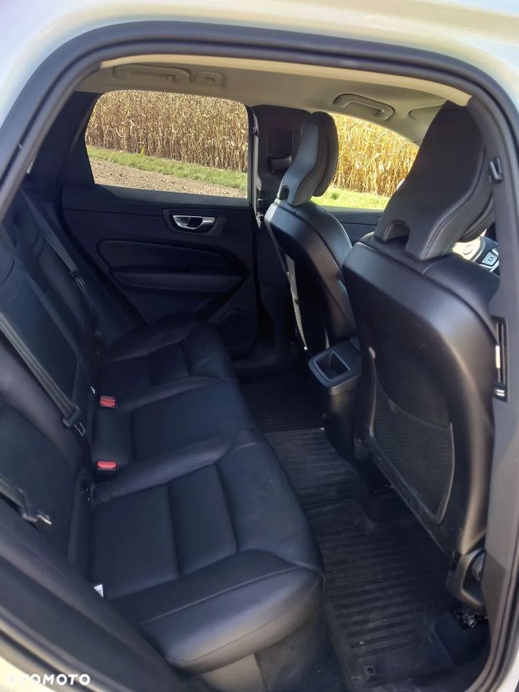 Volvo XC 60 D4 SCR Inscription - 8