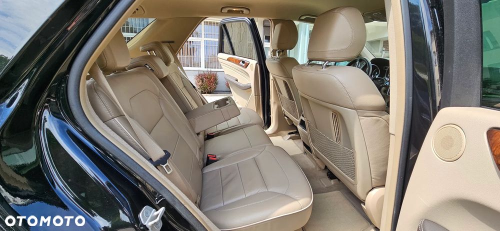 Mercedes-Benz ML 350 BlueTEC 4-Matic - 6