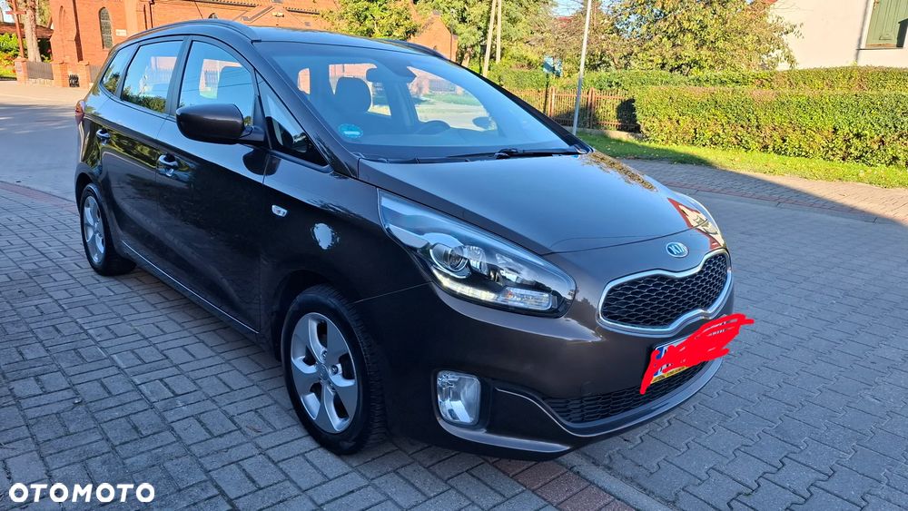 Kia Carens 1.6 GDI Dream Team Edition - 6