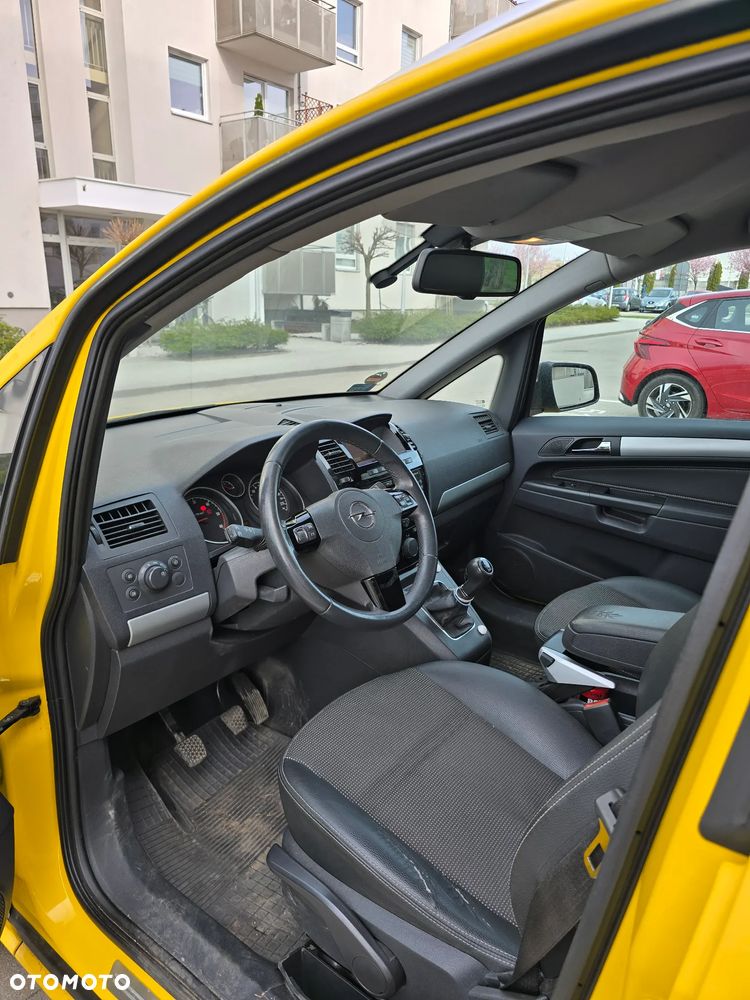 Opel Zafira 1.9 CDTI Cosmo - 29