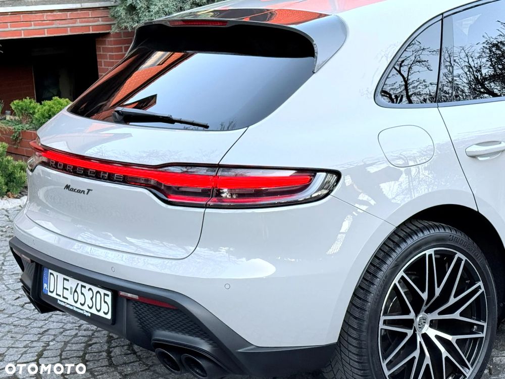 Porsche Macan T - 12