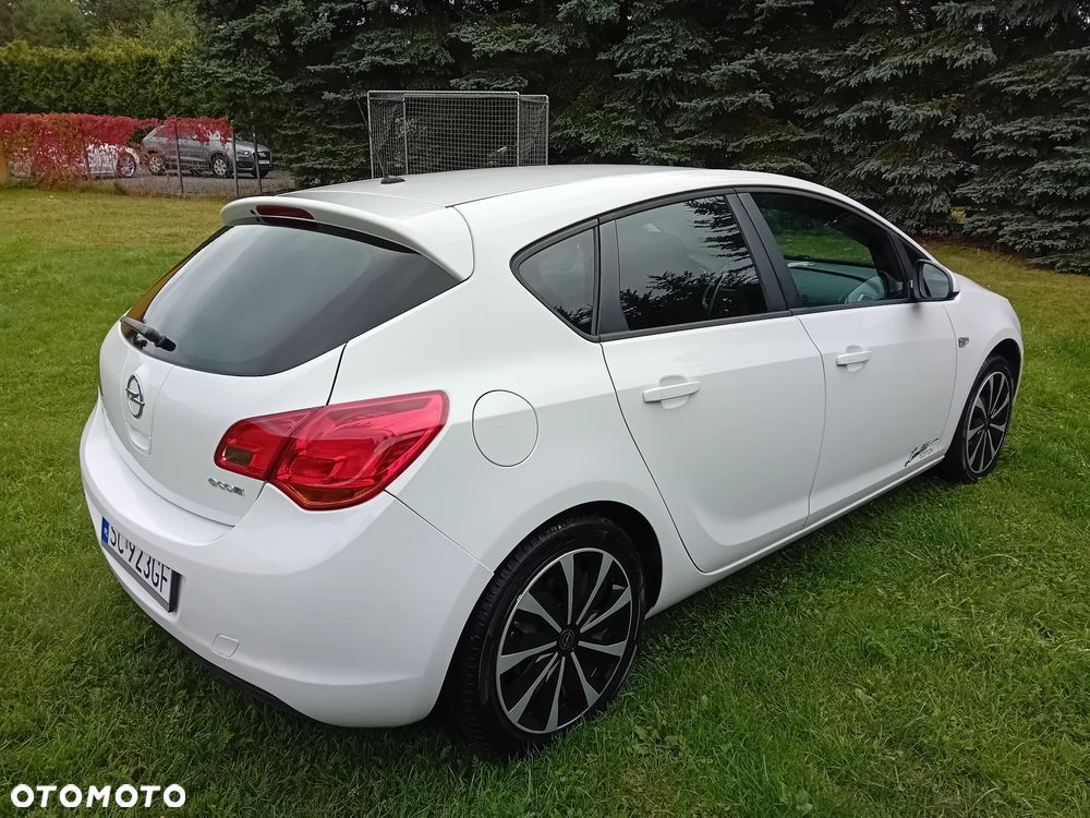 Opel Astra 1.4 EcoFLEX Design Edition - 13