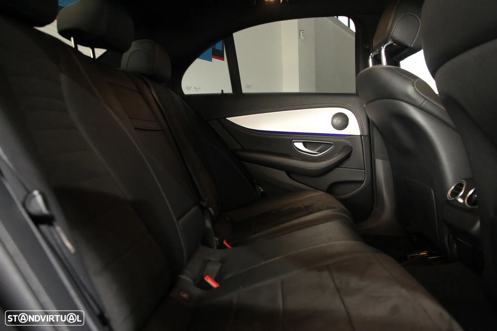 Mercedes-Benz E 300 de AMG Line - 27