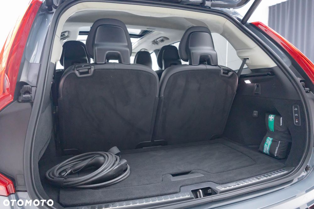 Volvo XC 90 - 40