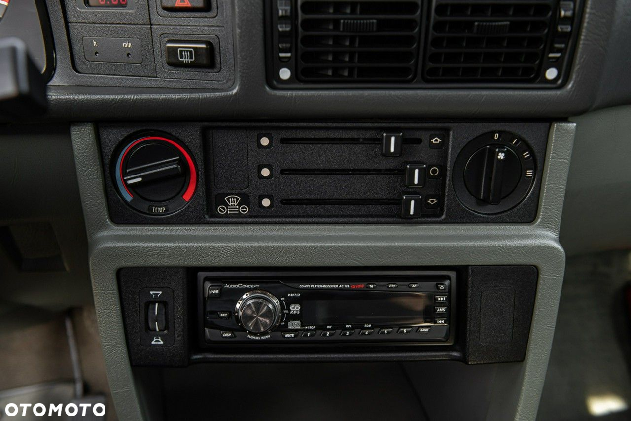 BMW Seria 5 518 i - 17
