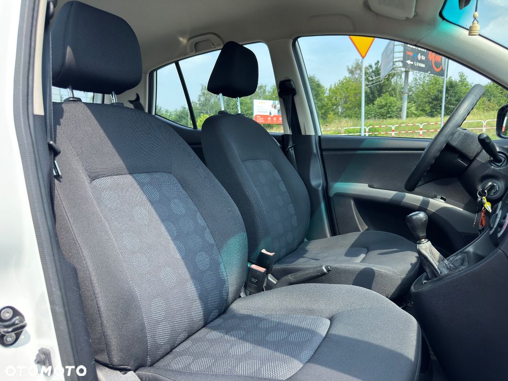 Hyundai i10 - 24