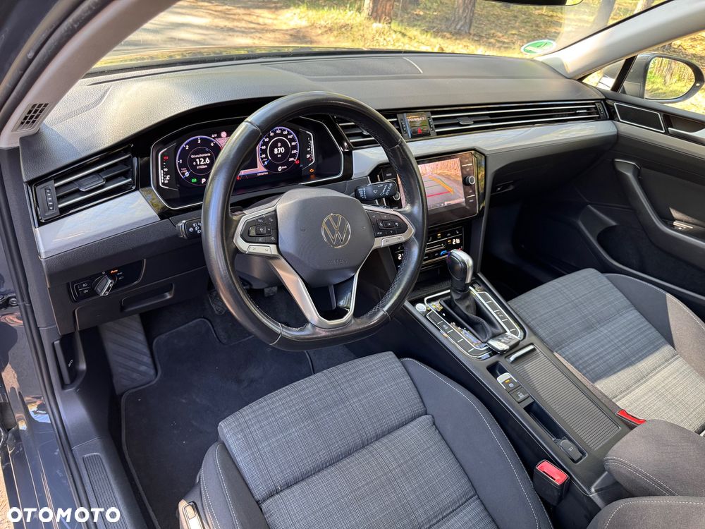 Volkswagen Passat 2.0 TDI SCR DSG Business - 29