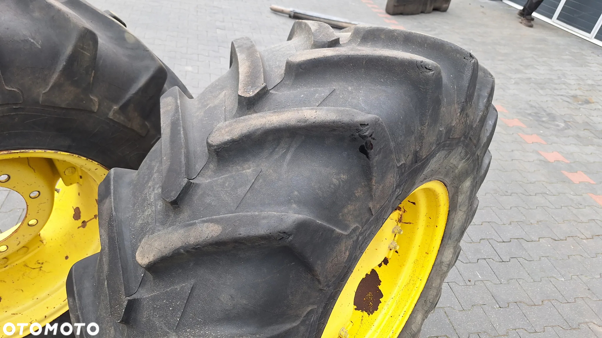 john 6506 6600 6400 koła przód felgi opony 16,9r24 16.9 r 24 Michelin 420/85r24 - 2