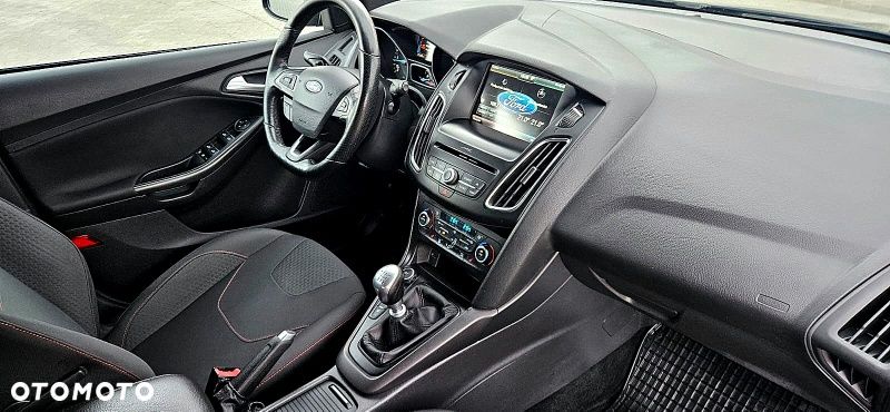 Ford Focus 2.0 TDCi ST-Line ASS - 11