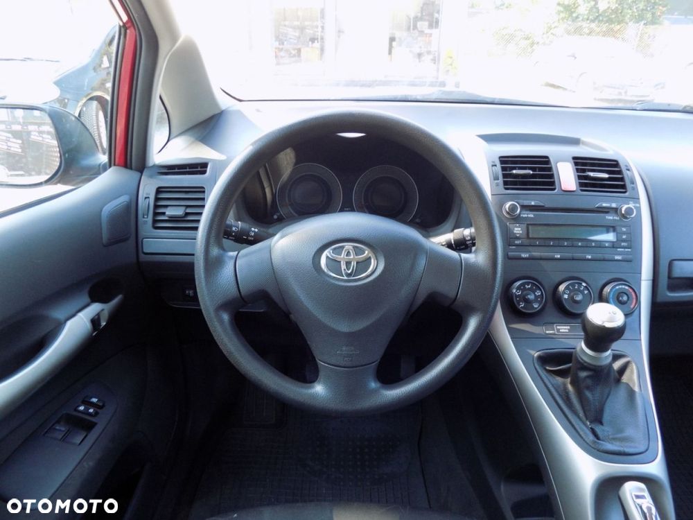 Toyota Auris - 6