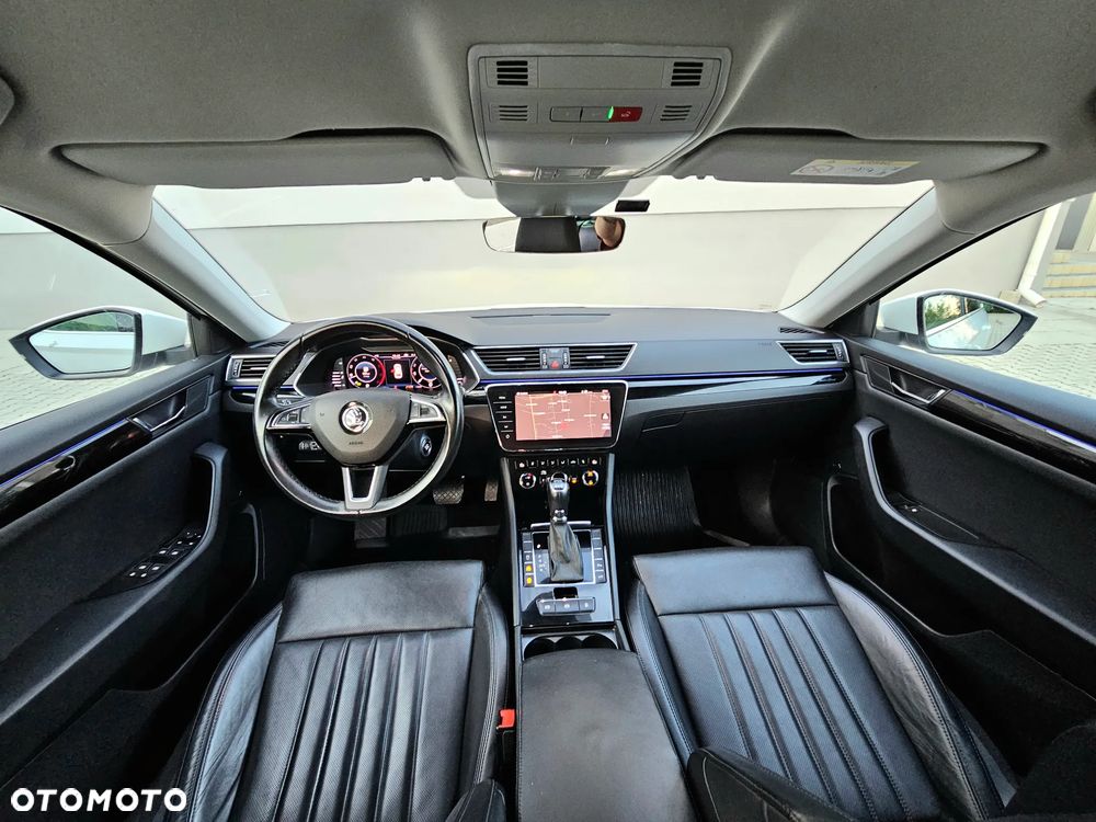 Skoda Superb 2.0 TDI 4x4 DSG L&K - 32