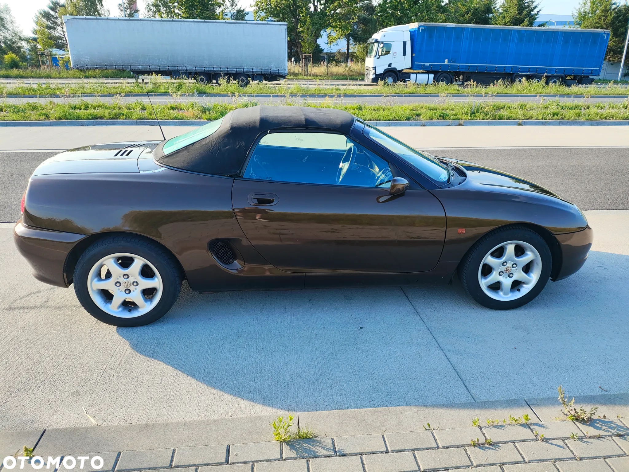 Rover MG - 20