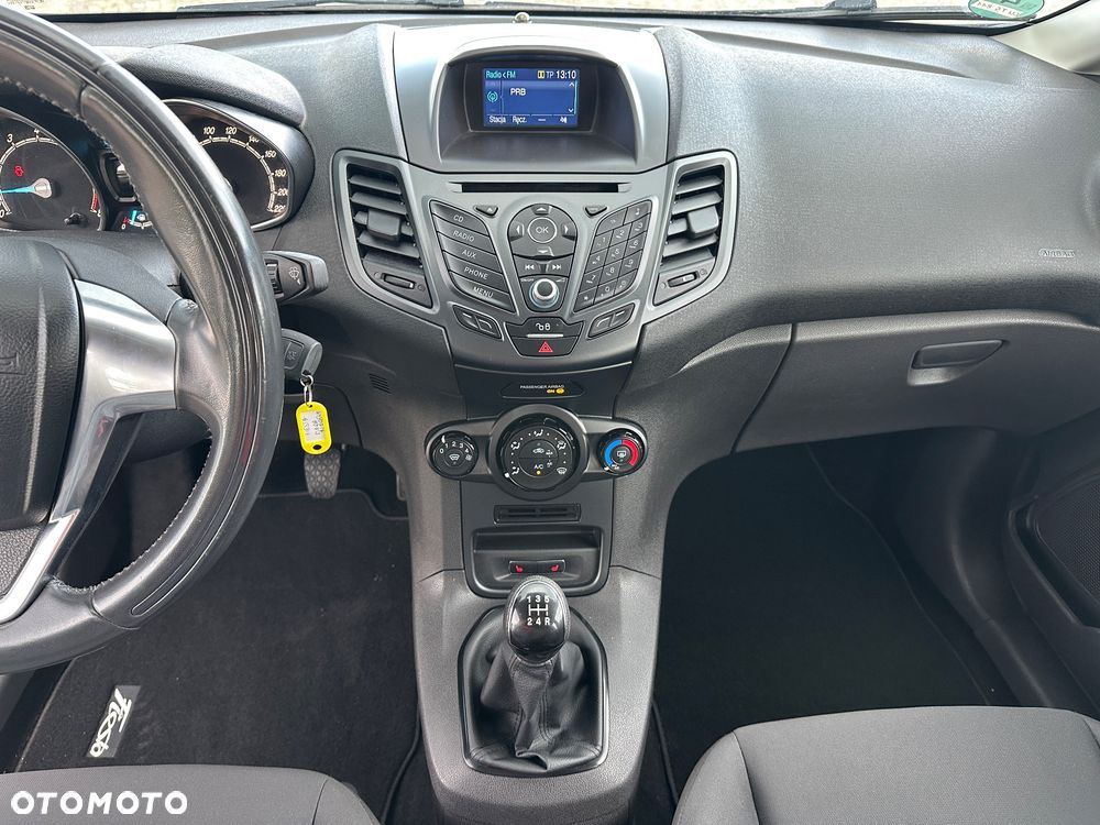 Ford Fiesta - 26