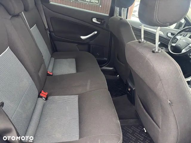 Ford Mondeo 1.6 Ti-VCT Concept - 24