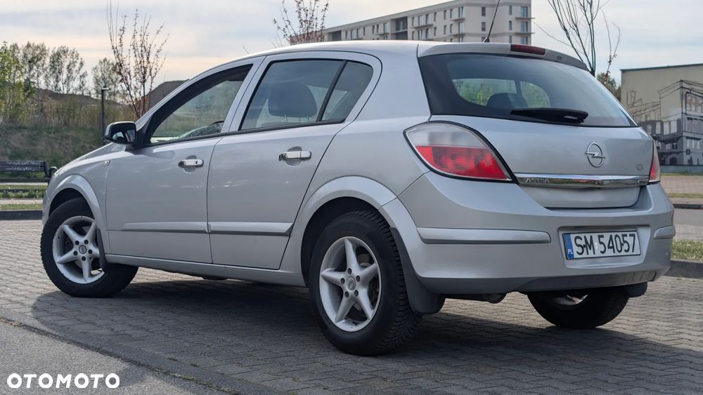 Opel Astra 1.3 CDTI Enjoy - 22