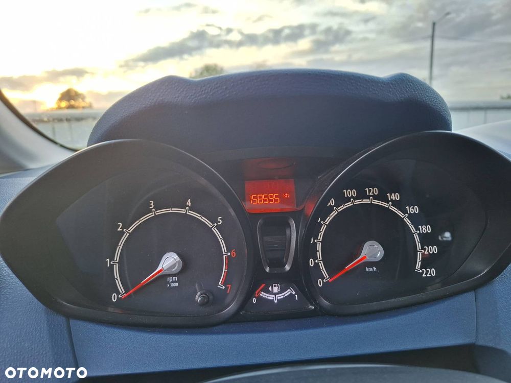 Ford Fiesta - 13