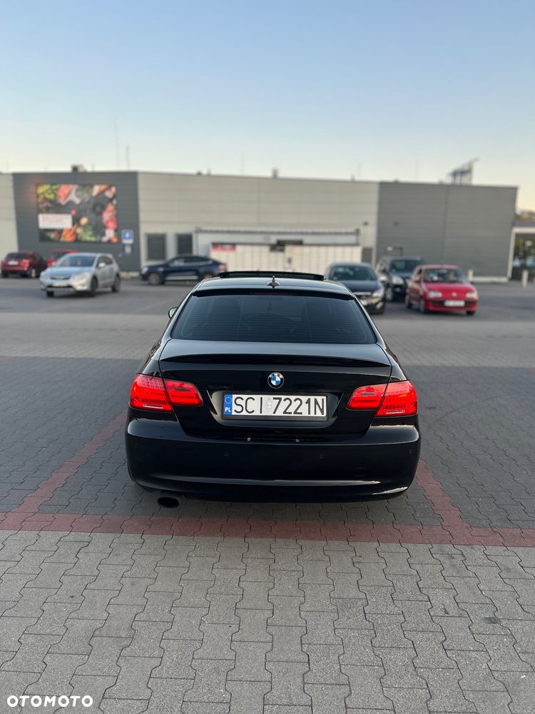 BMW Seria 3 320d - 5
