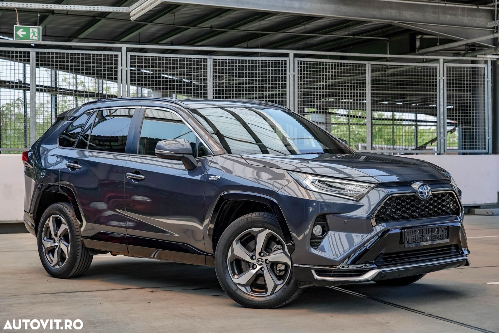 Toyota RAV4 Plug-in-Hybrid - 4