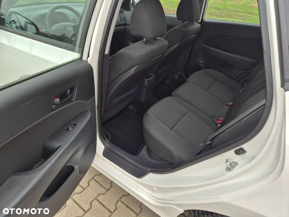 Hyundai i30 1.4 Blue Comfort - 10