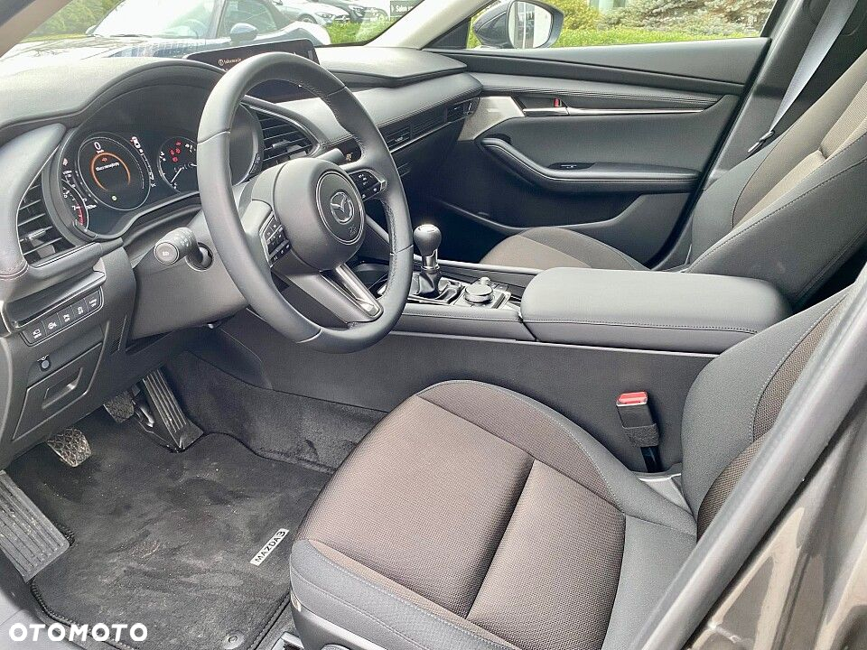 Mazda 3 - 8