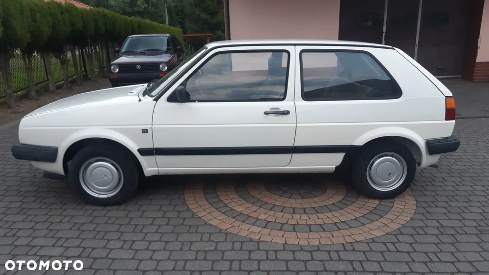 Volkswagen Golf - 27