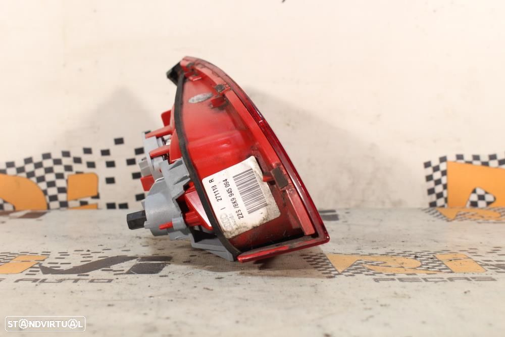Farolim Direito Audi A4 Avant (8K5, B8)  8K9945094 / 271118R / Direito - 3