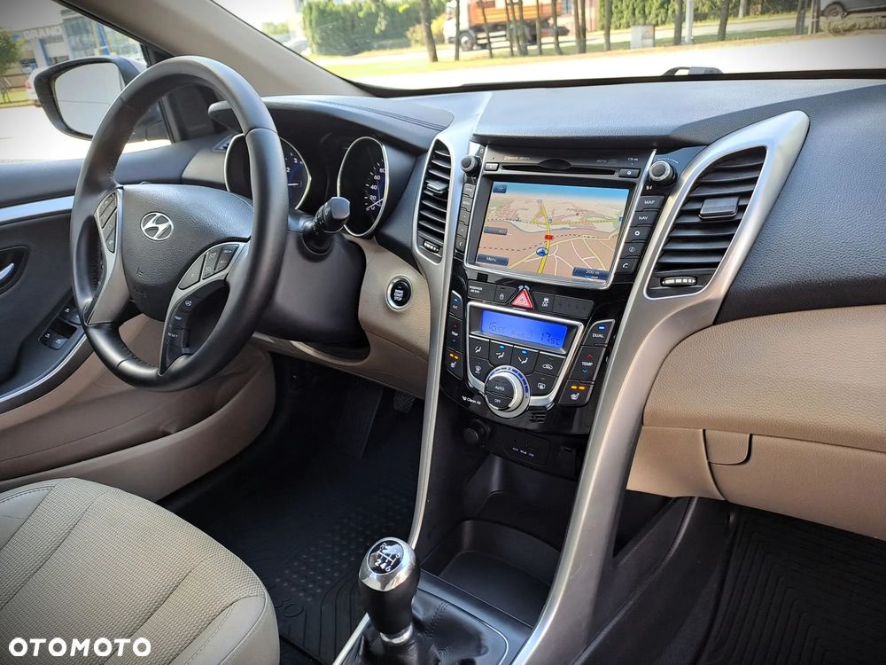 Hyundai i30 1.6 Style - 12