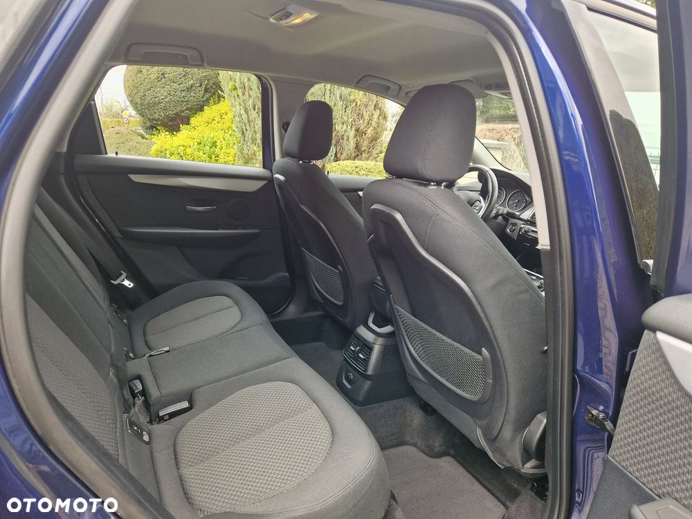BMW Seria 2 218i - 23