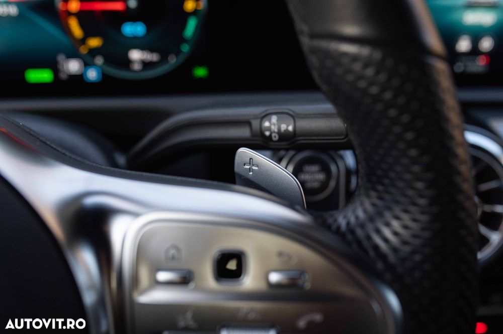 Mercedes-Benz CLA 250 e 8G-DCT AMG Line - 14