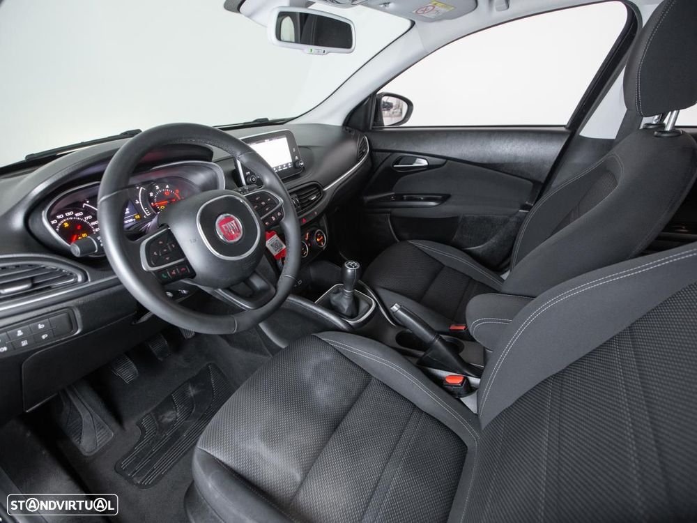 Fiat Tipo Station Wagon 1.3 M-Jet Lounge - 6