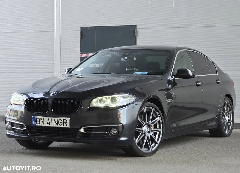BMW Seria 5 535i xDrive Touring Aut. Luxury Line - 1